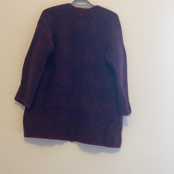 Old Navy Sweater - Picture 5 of 5